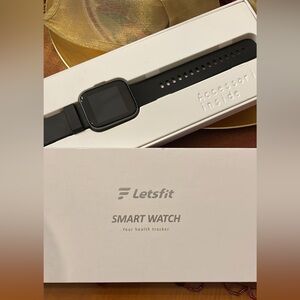 LETSFIT NIB~Black Smart Watch tracks your Health and Fitness New w accessories